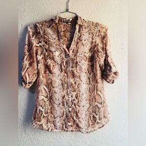 Express Size XS/TP Animal Print Shirt Top Blouse Women Modern Stylish